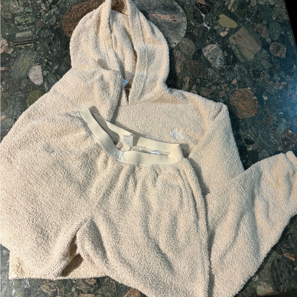 Calvin Klein womens lounge set